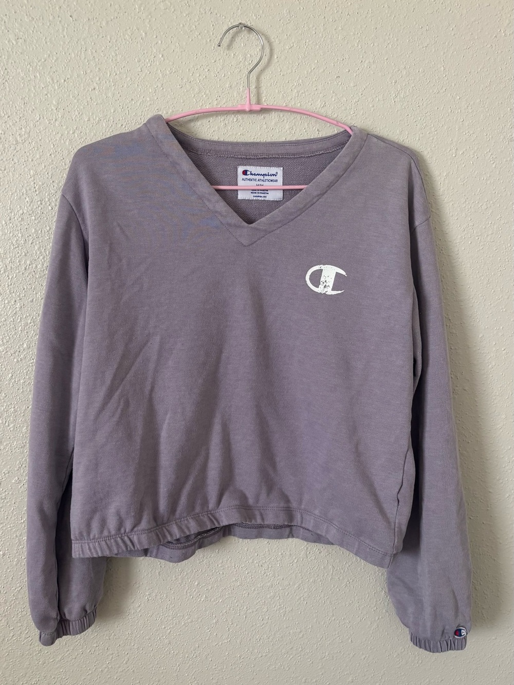 Champion Lavender V-Neck Pullover Sweatshirt